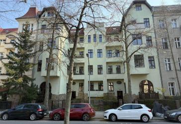 Vermietete Altbauwohnung mit Balkon, unweit vom Krampasplatz ***abgez. Dielen***Tageslichtbad***