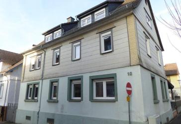 Großzügiges, modernisiertes Einfamilienhaus mit viel Licht, Garten und Stellplatz im Ortskern!