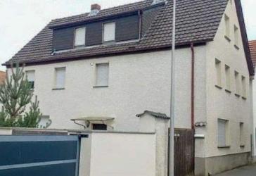 Zweifamilienhaus mit großem Grundstück und viel Potential durch Nebengebäude und Baugrund