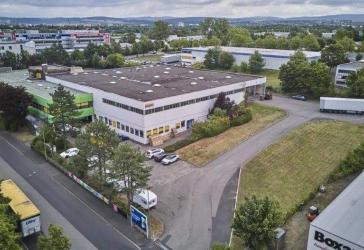 ca. 5.000 m² Lagerfläche / Rampe + eben / teilbar ab 2.000 m² / sofort verfügbar + provisionsfrei