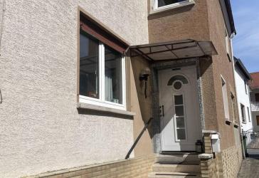 Geräumiges, 7-Zimmer-Ein bis Zweifamilienhaus mit separater Einligerwohnung