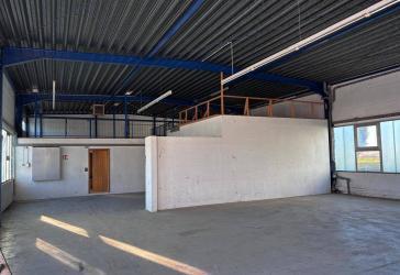 Gewerbehalle mit 3 Fam. Haus HN-Böckingen zu Verkaufen !!!!