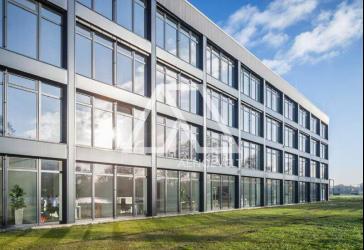 Bürohaus im Europark Fichtenhain