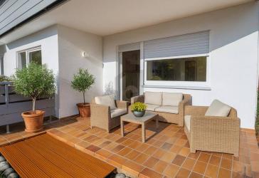 SONNIGE TERRASSE- IHR NEUER RÜCKZUGORT