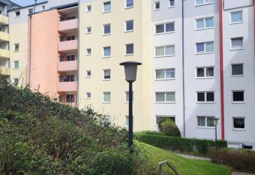 Großzügige & renovierte 3-Zimmer Wohnung in familiärer Wohngegend!