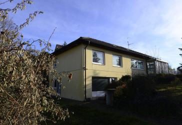 Frauenland: Wohnhaus mit vielseitig nutzbarem Grundriß