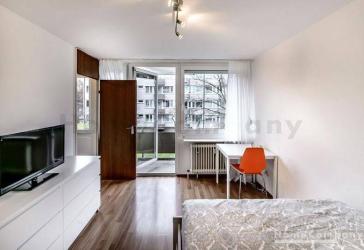 Hell und modern möbliertes Appartment zwischen München-Harthof und Lerchenau