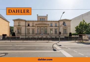 Repräsentative Gewerbeimmobilie mit historischem Charme in Potsdams Innenstadt