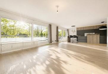 Exklusiv-Penthouse, barrierefrei, umlaufende Südwest-Dachterrasse, grün, uneinsehbar, absolut ruhig