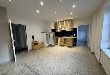 ** Eine zwei Zimmer Wohnung mit Einbauküche mitten in Heilbronn Zentrum ab sofort zu vermieten**