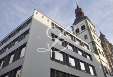 Citybüro mit bis zu 11 Tiefgaragenplätzen! Gut geschnittene, helle Etage!