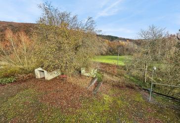 Rötsweiler-Nockenthal: Bauernhaus und zusätzliches Wohnhaus - vielseitiges Sanierungsobjekt