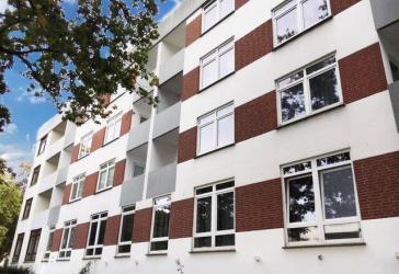 Helle 3-Zimmer-Wohnung mit 2 Balkonen, Einbauküche und großzügigem Essbereich in Schwachhausen