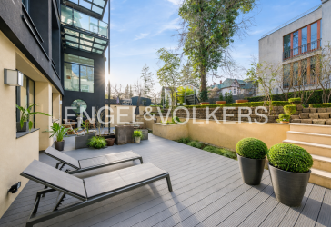 Exklusive Maisonette mit architektonischer Raffinesse!