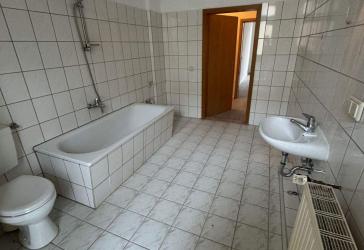 Wunderschöne 2-Zimmer-Wohnung in Zeitz zu vermieten – Vater-Jahn-Straße 29