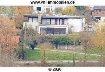Tolle Villa mit Bunker, Indor-Pool, 3 Garagen und einer tollen ruhigen Lage+ großer Garten