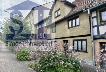 Schnäppchen im Herzen von Schmalkalden - charmantes Reihenhaus mit Garten & zwei Balkonen!