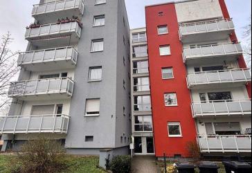 Schöne Aussicht garantiert: barrierefreie, renovierte 2-Zimmer-Wohnung mit Aufzug
