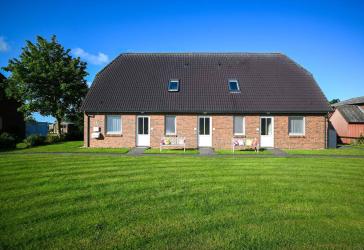 Gepflegtes Doppelhaus auf Pellworm – Weitblick inklusive