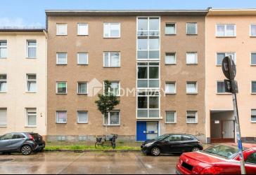 Helle 2-Zimmer-Wohnung mit Balkon in Spandau