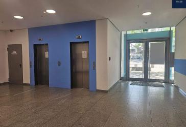 +Zentral gelegene und helle Bürofläche im Leonberger Zentrum+