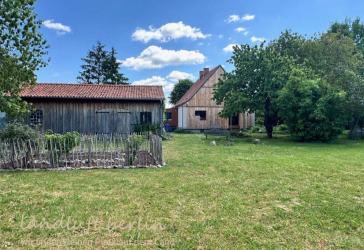 Umfassend saniertes Landhaus mit wertigem und schönem Nebengelass am Dorf- und Feldrand im nördlichen Oderbruch