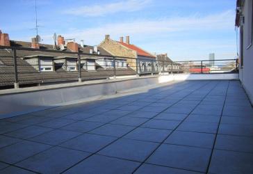Offenes Bieterverfahren! Halbergstraße: Tolle Wohnung mit XXL-Terrasse im Erbbau