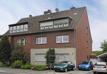 Gemütliche Zwei-Zimmerwohnung mit Balkon in zentraler Lage