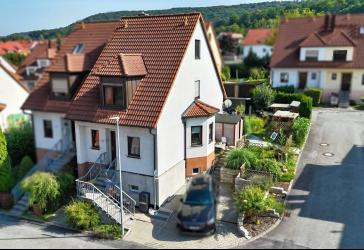 Wohnen mit Wohlfühlfaktor, fantastischem Blick auf den Jenzig und stadtnaher Lage