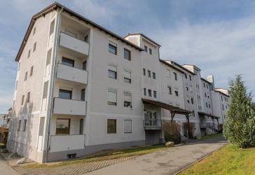 Günstige Kapitalanlage! 2-Zimmer-Wohnung in Passau-Grubweg mit Kochzeile, Tageslichtbad und Balkon