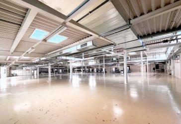 antaris Immobilien GmbH ** Großzügige Lager-/Produktionsfläche im OG - bis 2.397 m² verfügbar **