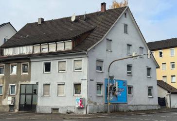 Zweifamilienhaus in zentraler Lage von Tuttlingen - attraktives Renditeobjekt mit Potenzial