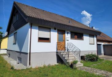 Saniertes Einfamilienhaus: Raumwunder in zentraler & ruhiger Lage - flexibel nutzbar