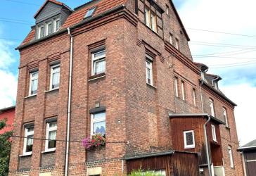 ==Großzügiges Mehrgenerationenhaus in Werdau OT Steinpleis==