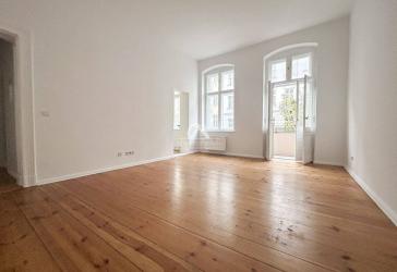 2 ZIMMER APARTMENT IN ATTRAKTIVER KIEZ-LAGE | VORDERHAUS MIT BALKON | PROVISIONSFREI |