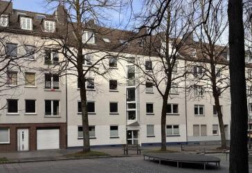 Bezugsfreie 2-Zimmer-Wohnung mit großer Terrasse in ruhiger und sehr zentraler Lage
