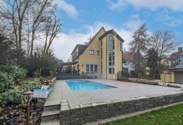 Vorschaubild Villa