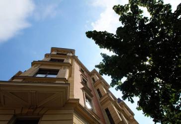 Praxis gesucht? 145m² ebenerdig und mit tollem Schnitt direkt im Waldstraßenviertel!