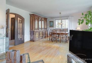Gemütlich möblierte und sehr ruhig gelegene 3-Zimmer-Wohnung mit Balkon in Waldtrudering