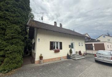 Einfamilienhaus in Bogen-Zentrum