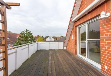 Dachgeschosswohnung mit herrlichem Balkon in attraktiver Wohnlage von Stuhr-Moordeich!