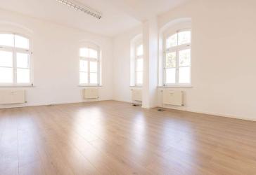 Moderne, Helle, Zentrale 4-Zimmer EG Wohnung in Torgau