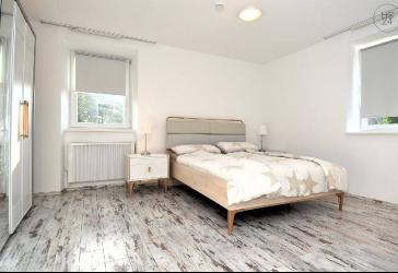 Augsburg Pfersee - möblierte Wohnung mit drei Schlafzimmern