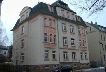 Schöne 3-Zimmer Wohnung im DG in Haus mit großem Garten