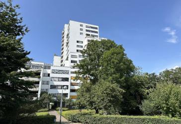 Lichtdurchflutete 4-Zimmerwohnung mit Fernblick in Rheinnähe Bonn-Castell