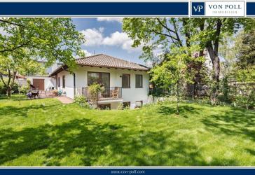 Großzügiges Einfamilienhaus mit ruhigem Garten und vielseitigem Platzangebot