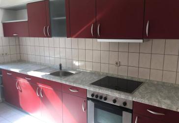 Kapitalanlage in Meerane - vermietete 3-Raum-Wohnung mit Einbauküche zum attraktiven Kaufpreis