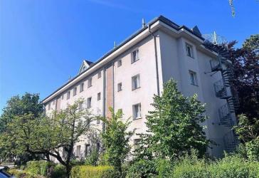 Vermietete 2,5-Zi.-Whg. + Süd-Loggia + EBK + ruhige Lage in Steglitz/LANKWITZ mit Potenzial