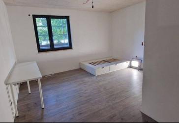 Wunderschöne Wohnung im Grünen und nahe zum KIT