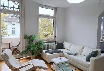 Schicke möblierte 2,5-Zimmer Wohnung mit Balkon in Wiesbaden Westend